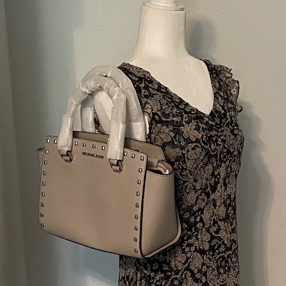 Selma Stud Satchel w/Shoulder Strap, Cement Color, Michael Kors size Medium - Picture 3 of 14